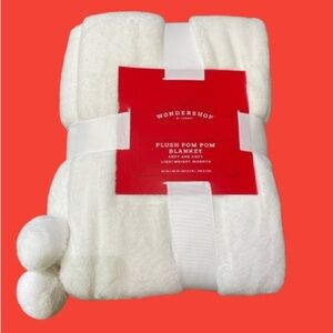 Wondershop White Plush Pom Pom Blanket